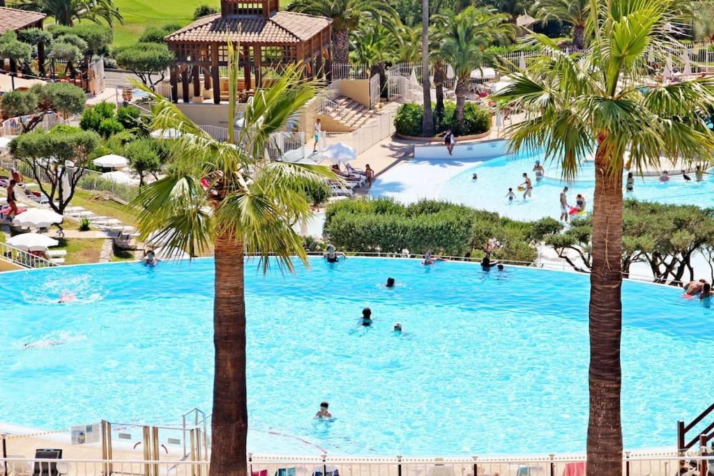 Dans Un Cadre D'Exception, Vue Mer Panoramique A Agay Cote D'Azur, Village Vacances Cap Esterel, T2 Avec Jardin, Golf, Climatisation, Wifi, 5 Piscines Saint-Raphaël 外观 照片