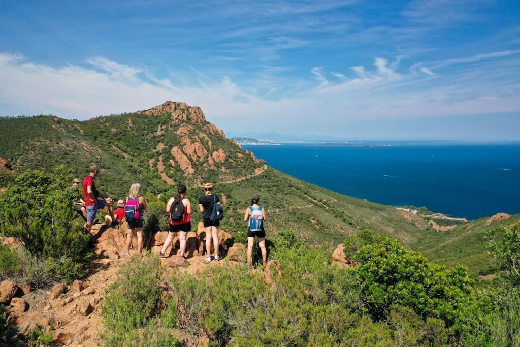 Dans Un Cadre D'Exception, Vue Mer Panoramique A Agay Cote D'Azur, Village Vacances Cap Esterel, T2 Avec Jardin, Golf, Climatisation, Wifi, 5 Piscines Saint-Raphaël 外观 照片