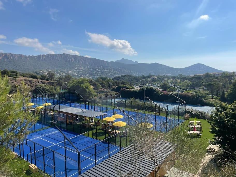 Dans Un Cadre D'Exception, Vue Mer Panoramique A Agay Cote D'Azur, Village Vacances Cap Esterel, T2 Avec Jardin, Golf, Climatisation, Wifi, 5 Piscines Saint-Raphaël 外观 照片