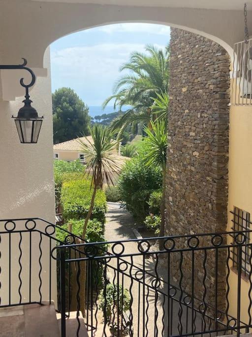 Dans Un Cadre D'Exception, Vue Mer Panoramique A Agay Cote D'Azur, Village Vacances Cap Esterel, T2 Avec Jardin, Golf, Climatisation, Wifi, 5 Piscines Saint-Raphaël 外观 照片