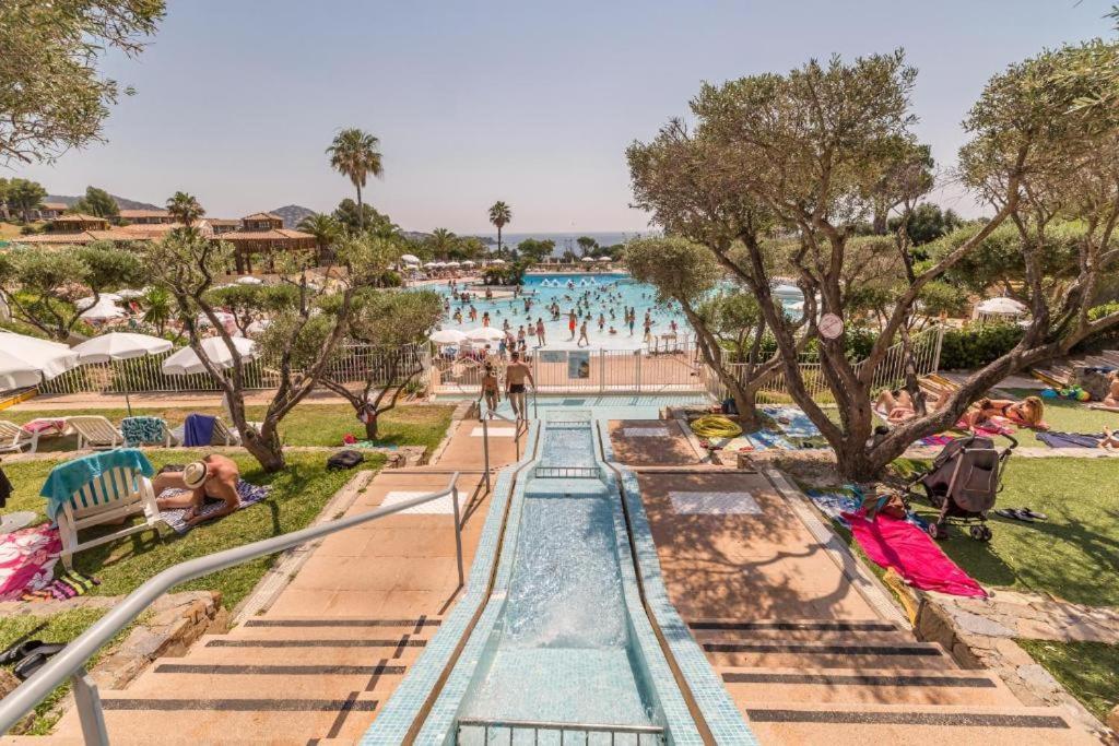 Dans Un Cadre D'Exception, Vue Mer Panoramique A Agay Cote D'Azur, Village Vacances Cap Esterel, T2 Avec Jardin, Golf, Climatisation, Wifi, 5 Piscines Saint-Raphaël 外观 照片