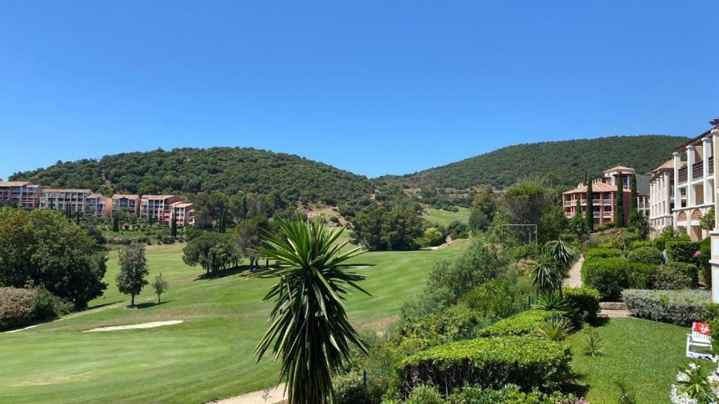 Dans Un Cadre D'Exception, Vue Mer Panoramique A Agay Cote D'Azur, Village Vacances Cap Esterel, T2 Avec Jardin, Golf, Climatisation, Wifi, 5 Piscines Saint-Raphaël 外观 照片