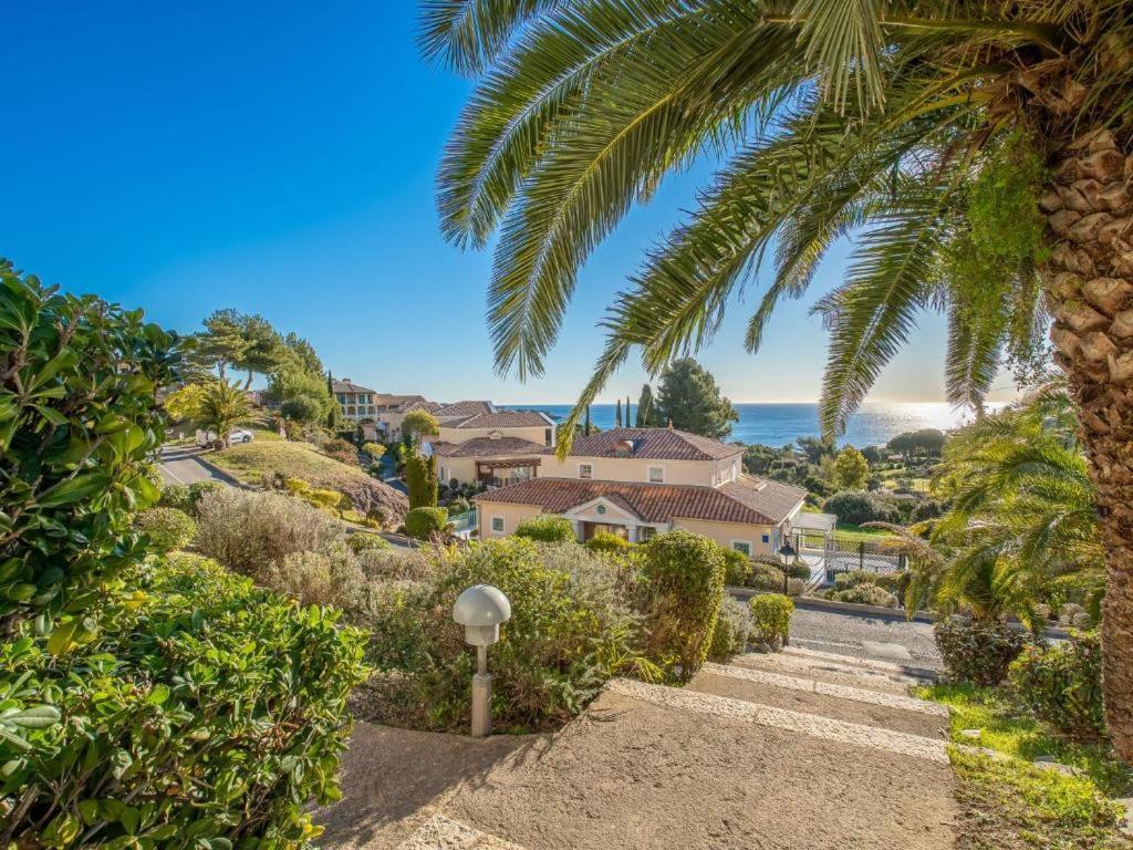 Dans Un Cadre D'Exception, Vue Mer Panoramique A Agay Cote D'Azur, Village Vacances Cap Esterel, T2 Avec Jardin, Golf, Climatisation, Wifi, 5 Piscines Saint-Raphaël 外观 照片
