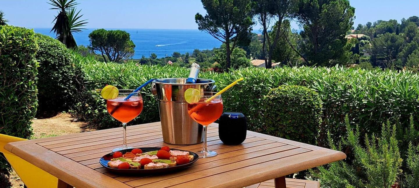 Dans Un Cadre D'Exception, Vue Mer Panoramique A Agay Cote D'Azur, Village Vacances Cap Esterel, T2 Avec Jardin, Golf, Climatisation, Wifi, 5 Piscines Saint-Raphaël 外观 照片